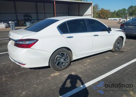 2016 Honda Accord Lx z USA, uszkodzony, nr VIN 1HGCR2F32GA061551